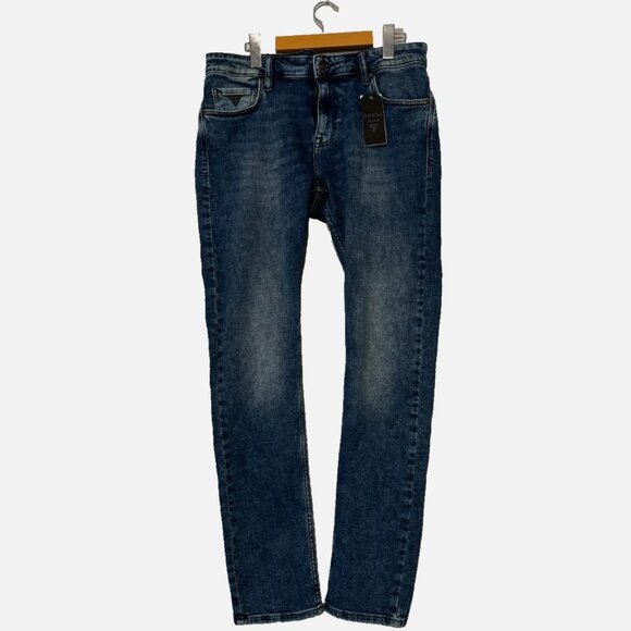 NWT Guess Skinny Leg Fit Medium Rise Jeans Catria Wash Dark Blue 33 x 32 - Picture 1 of 7